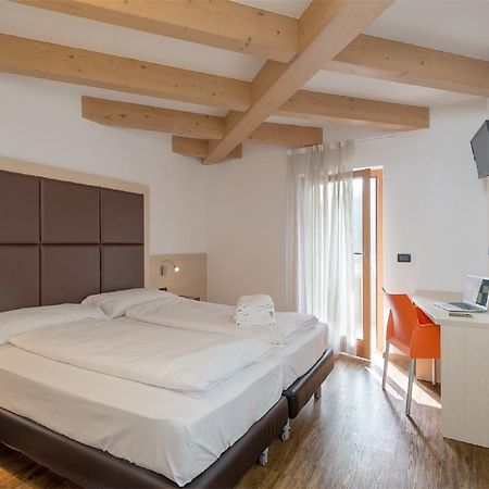 Villa Cameras Room And Breakfast Mori Exterior foto