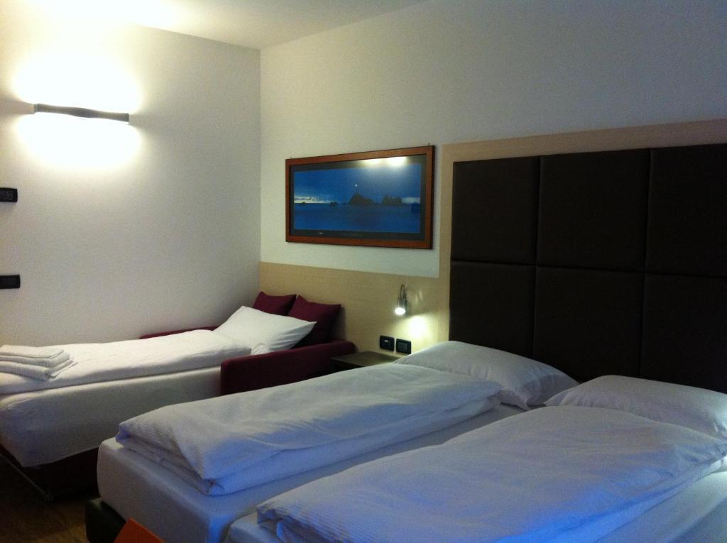 Villa Cameras Room And Breakfast Mori Zimmer foto