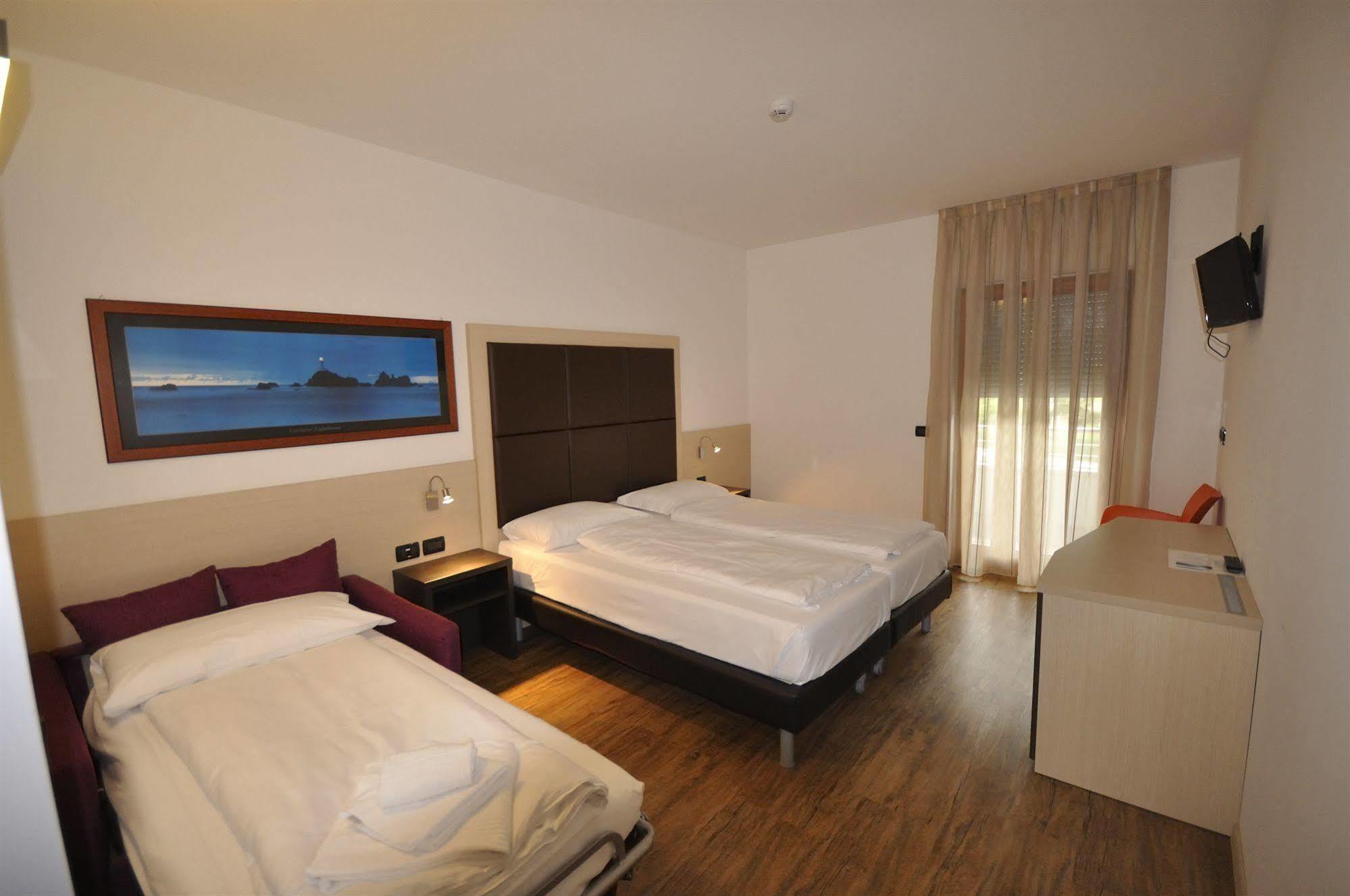 Villa Cameras Room And Breakfast Mori Exterior foto